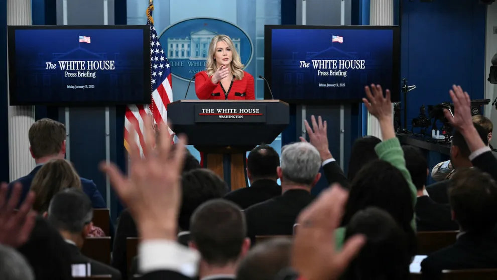 Reporters Caught Spying on Karoline Leavitt’s Closed-Door Call With